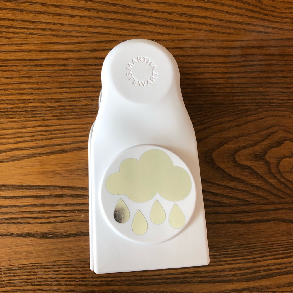 Hole punch